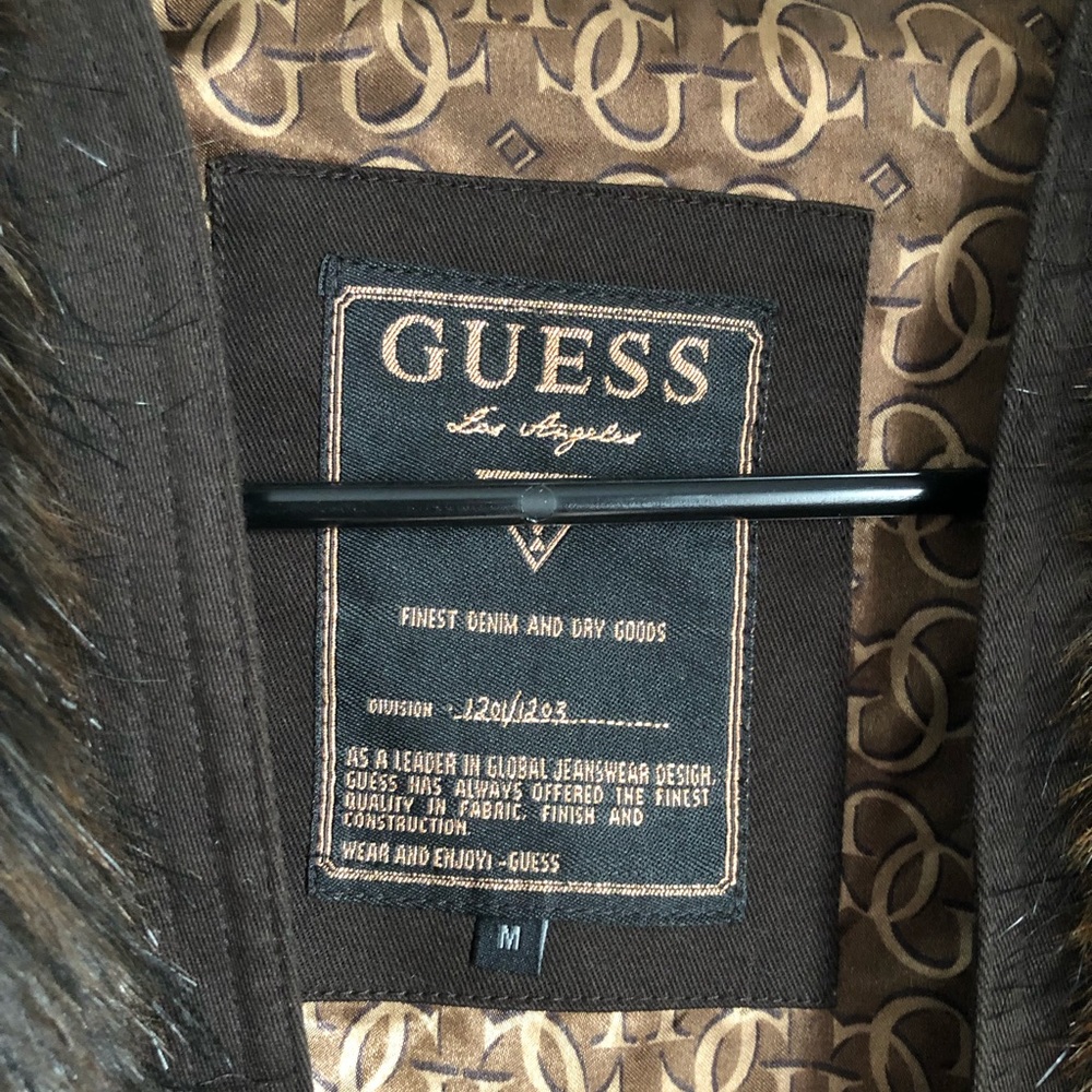 Guess - Picture 2 of 3